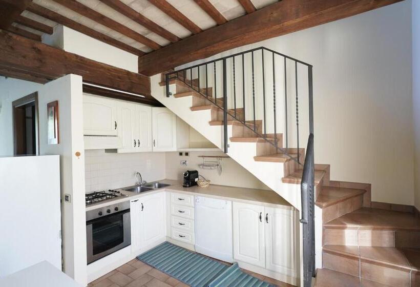 آپارتمان 2 خوابه, Il Castellaro Country House