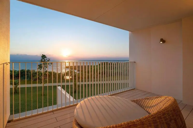 オーシャンビュースタンダードルーム, Iraph Sui, A Luxury Collection Hotel, Miyako Okinawa