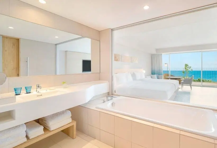 ２ダブルベッドのスタンダードルーム, Iraph Sui, A Luxury Collection Hotel, Miyako Okinawa