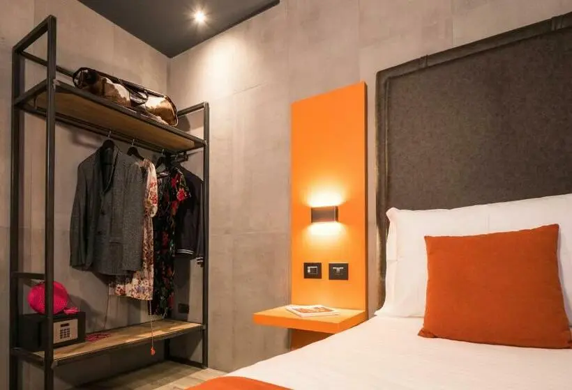 اتاق استاندارد یک نفره, J24 Hotel Milano