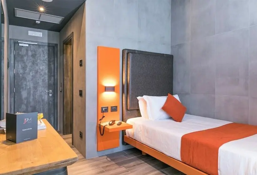 اتاق استاندارد یک نفره, J24 Hotel Milano