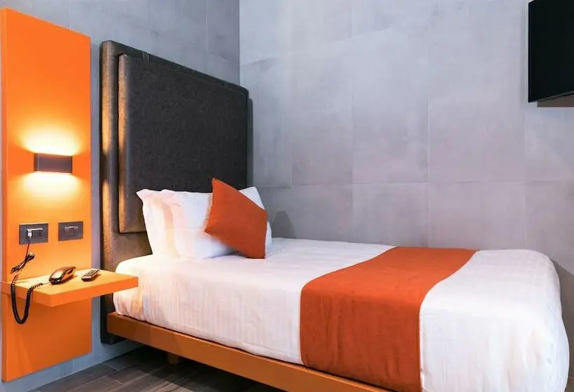 اتاق استاندارد یک نفره, J24 Hotel Milano
