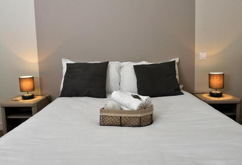 Номер Superior, Le Lion D Or Logis Hotels Hotel 2 étoiles Et Restaurant