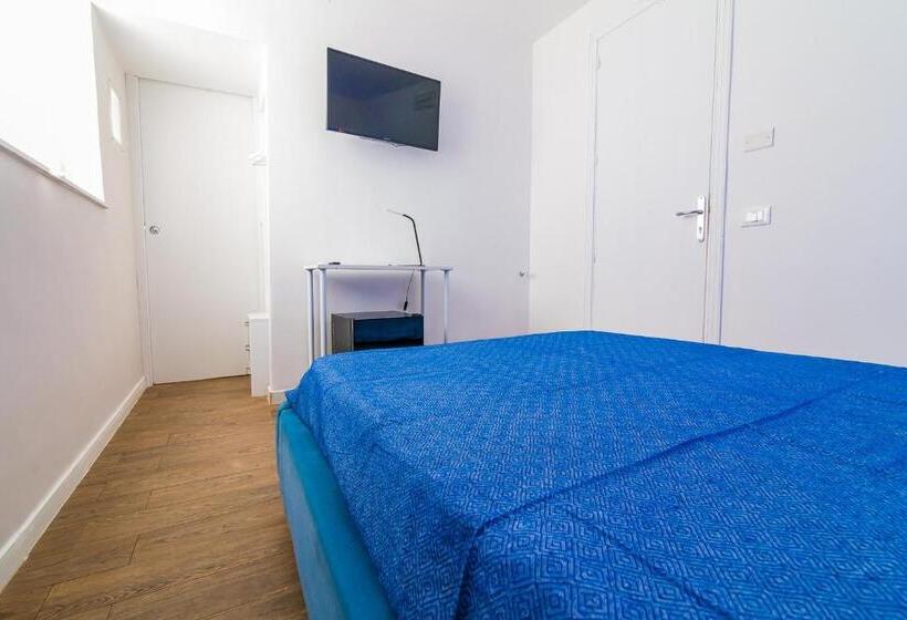 标准单人间, Liberty Suites