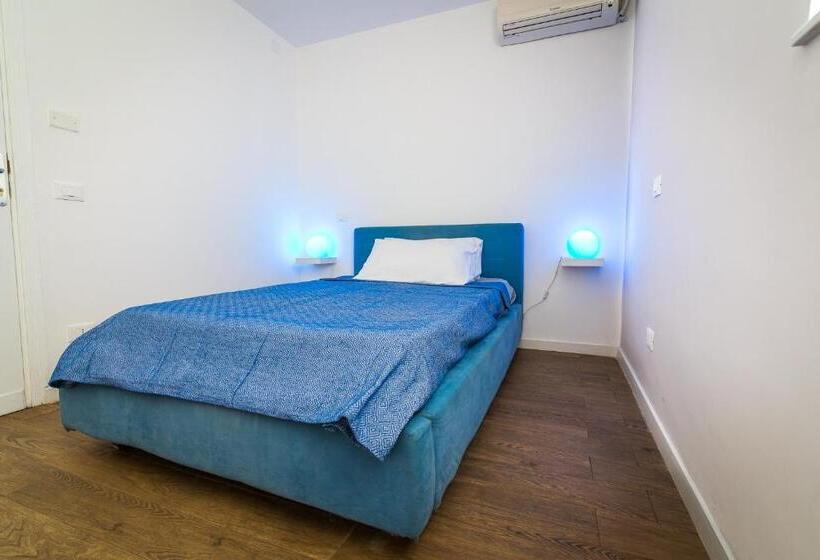 标准单人间, Liberty Suites