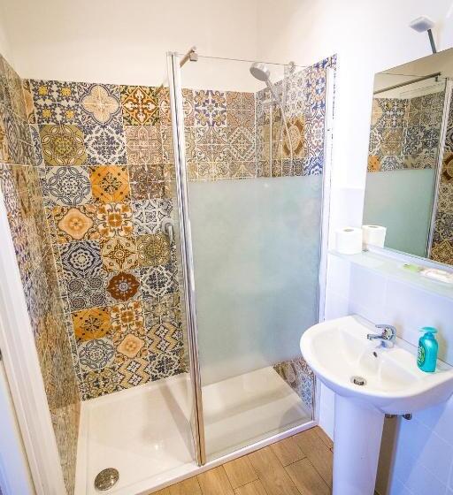 高级大房间, Liberty Suites