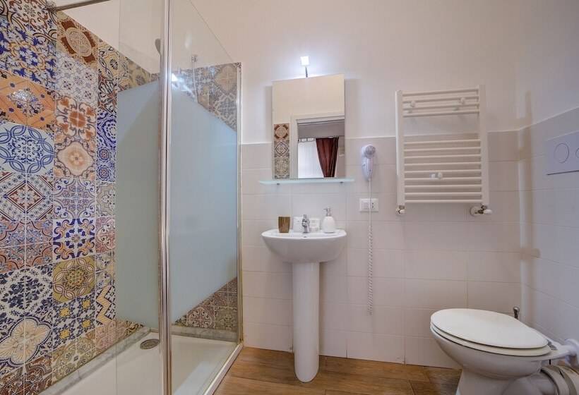 高级大房间, Liberty Suites