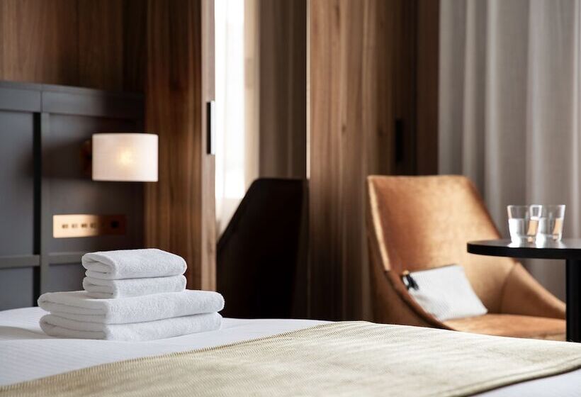 Номер Комфорт, Mitsui Garden Hotel Otemachi   Tokyo