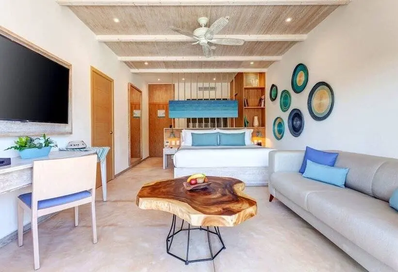ジュニアスイートデラックス プールビュー, Mystique Holbox By Royalton, A Tribute Portfolio Resort