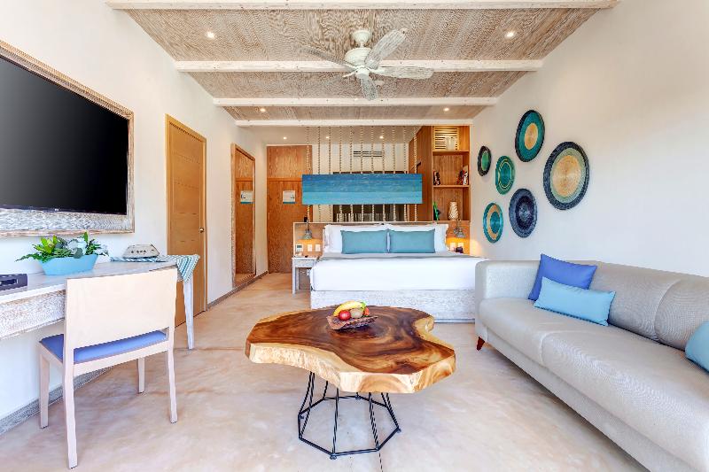 ジュニアスイートデラックス プールビュー, Mystique Holbox By Royalton, A Tribute Portfolio Resort