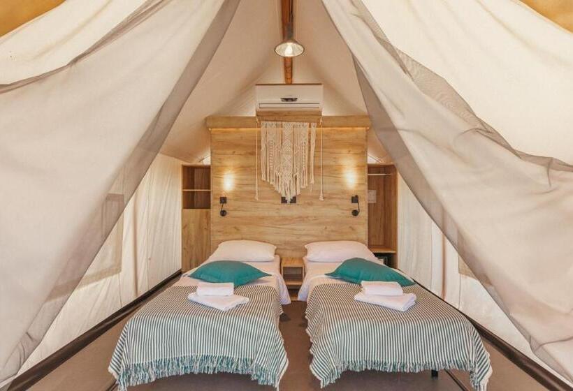 غرفة قياسية, Obonjan Island Resort