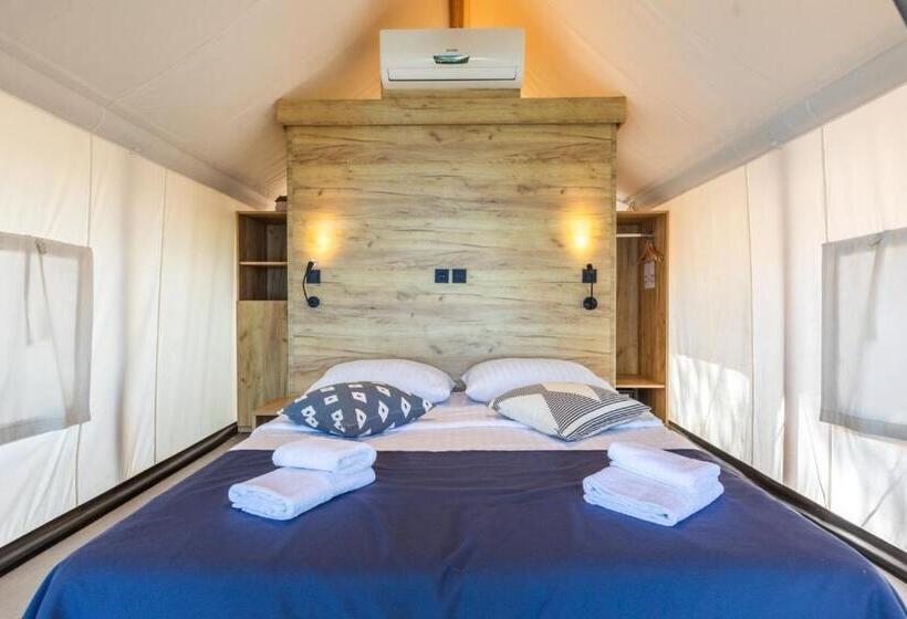 غرفة قياسية مطلّة علي البحر, Obonjan Island Resort