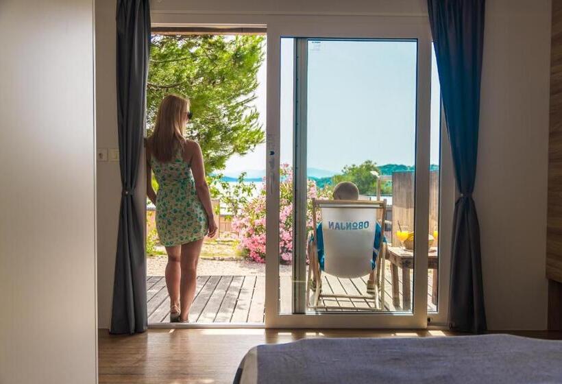 בית נייד, Obonjan Island Resort