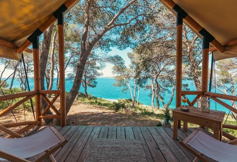 غرفة قياسية مطلّة علي البحر, Obonjan Island Resort