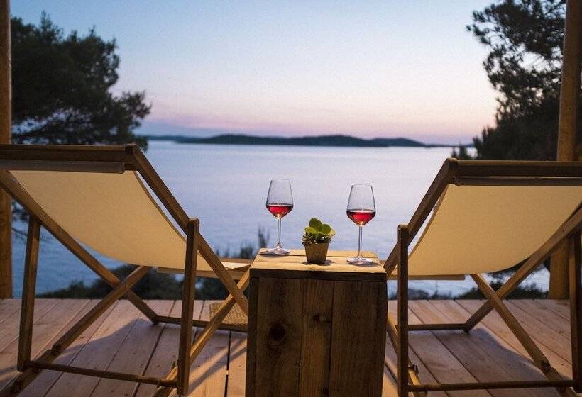 غرفة قياسية مطلّة علي البحر, Obonjan Island Resort