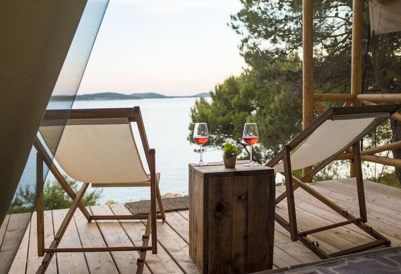 غرفة قياسية مطلّة علي البحر, Obonjan Island Resort