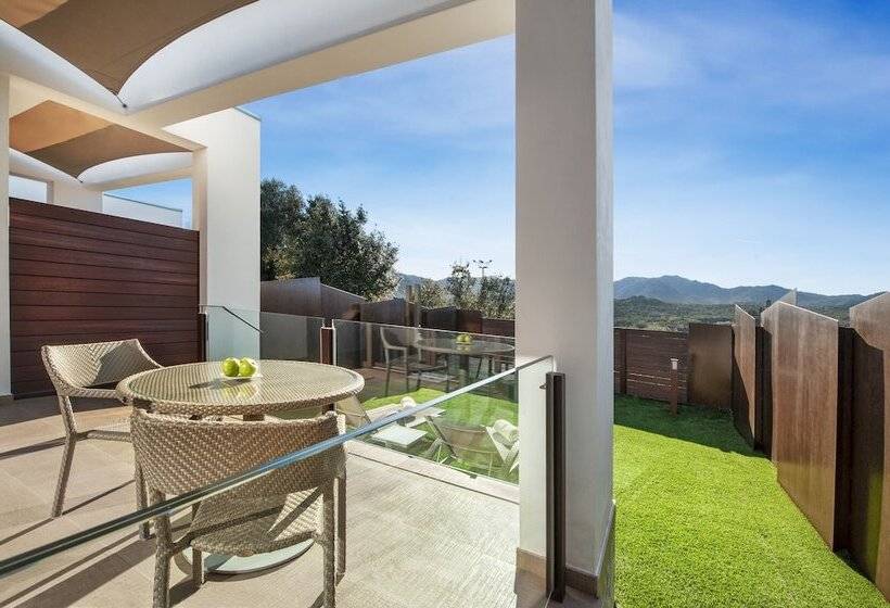 סוויטה עם בריכה, Suites Natura Mas Tapiolas