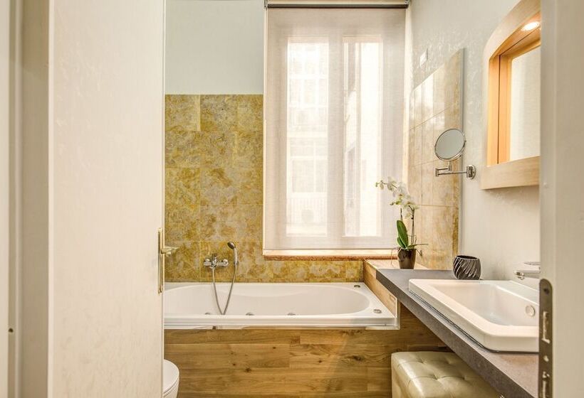 اتاق استاندارد, Veneto Suite Rome