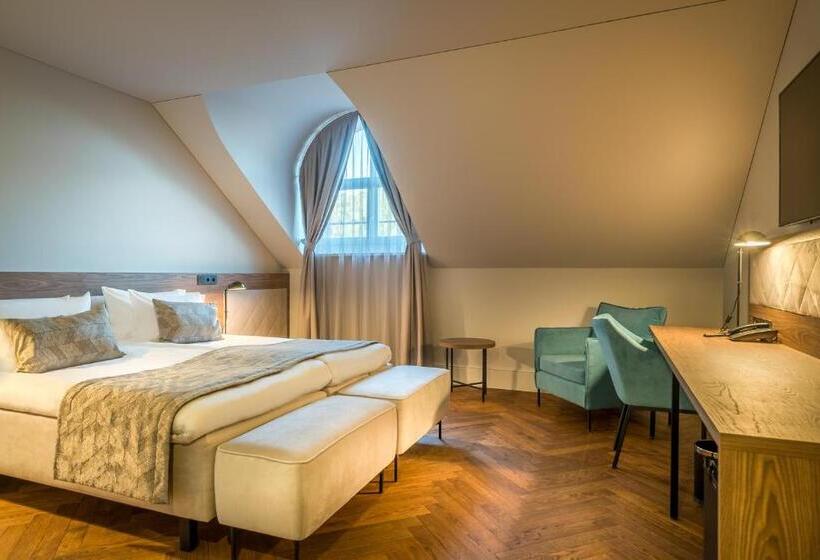 اتاق کلاسیک, Vilnia