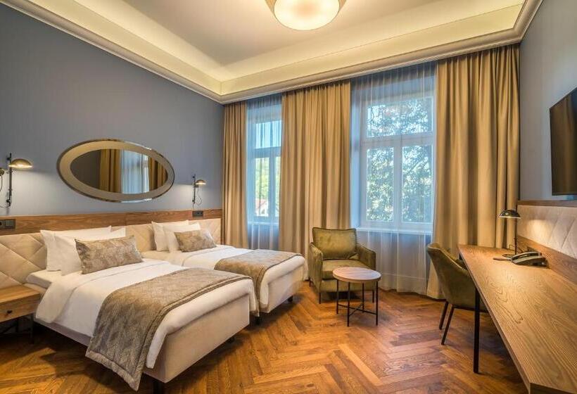 اتاق سوپریور, Vilnia