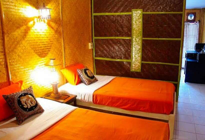 اتاق سوپریور با چشم‌انداز استخر, Yoga Art Home