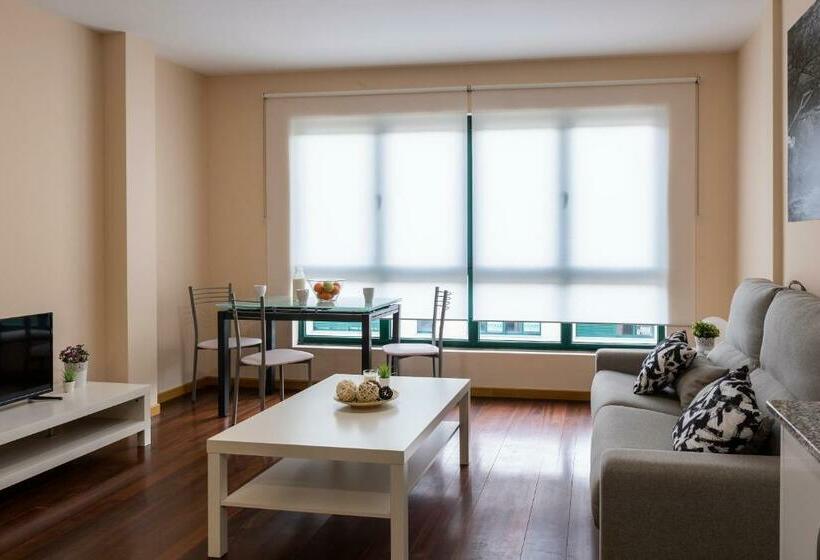 Апартаменты 2 Спальни, O Pindo