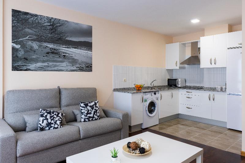 Апартаменты 2 Спальни, O Pindo