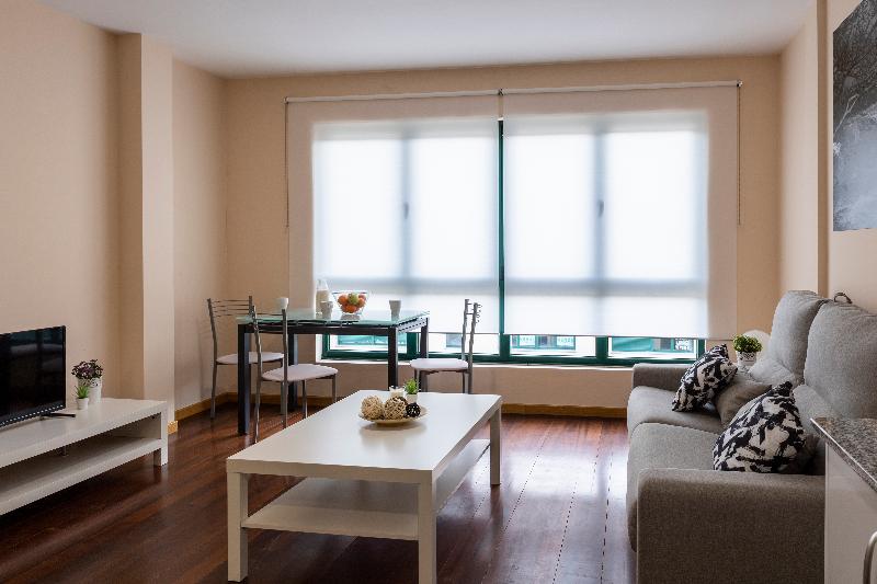 Апартаменты 2 Спальни, O Pindo