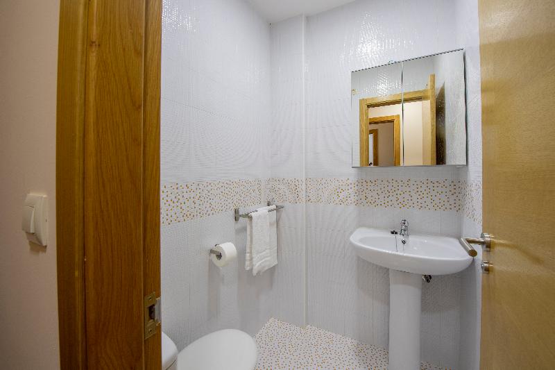 Апартаменты 2 Спальни, O Pindo