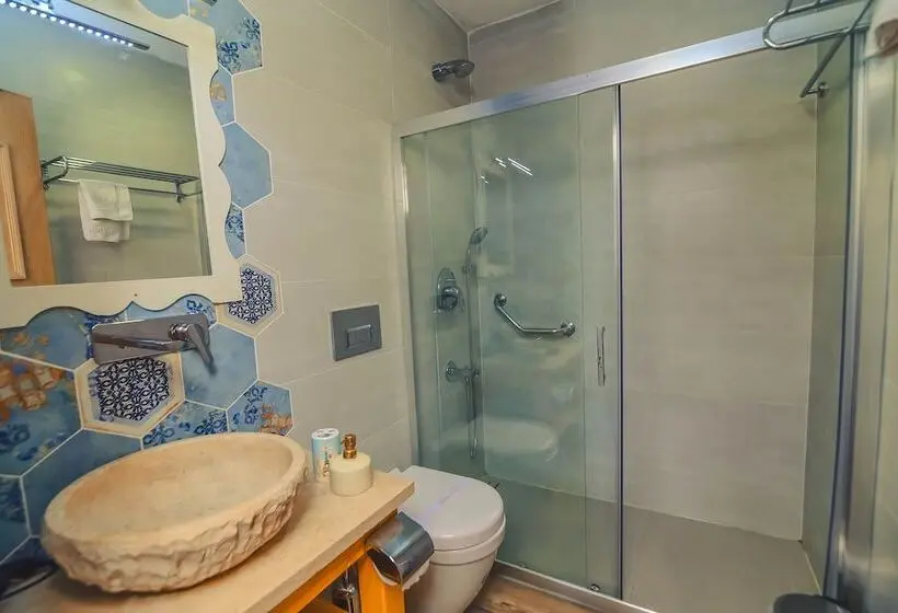 コンフォートトリプルルーム, Alacati Asmalı Konak Otel