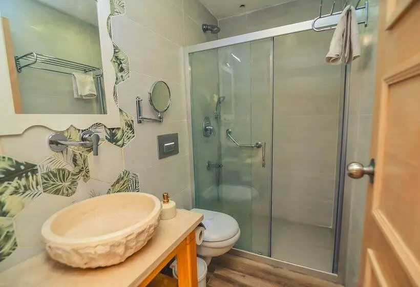 コンフォートトリプルルーム, Alacati Asmalı Konak Otel