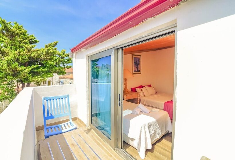 חדר קומפורט לשלושה, Alacati Asmalı Konak Otel