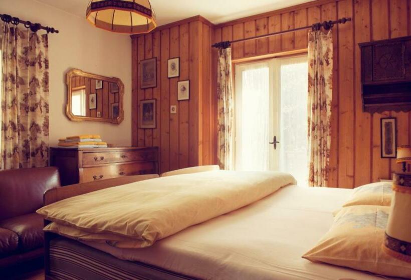 اتاق لوکس با بالکن, B&b Villa La Bercia