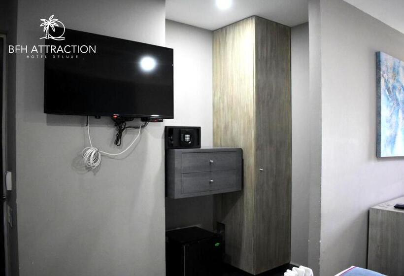 デラックスの４人部屋, Attraction Hotel Deluxe