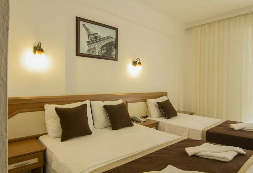 标准三人间, Belcekum Beach