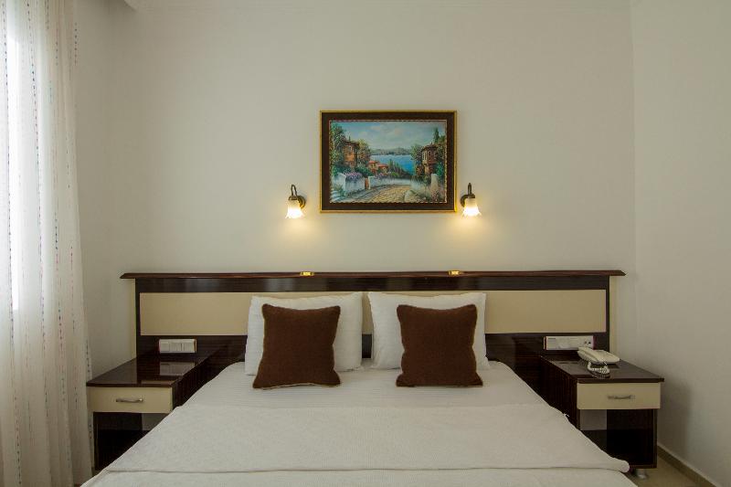 标准间, Belcekum Beach