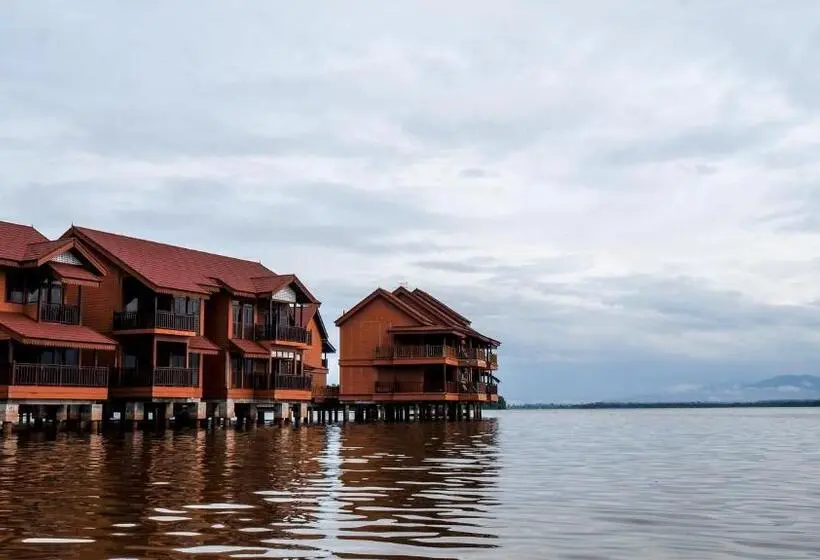 Standard-studio, Bukit Merah Laketown Resort
