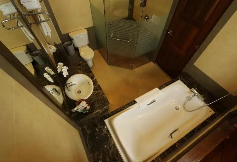 Standard-studio, Bukit Merah Laketown Resort