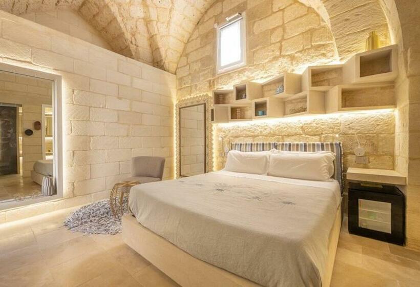 标准间, Corte Dei Granai