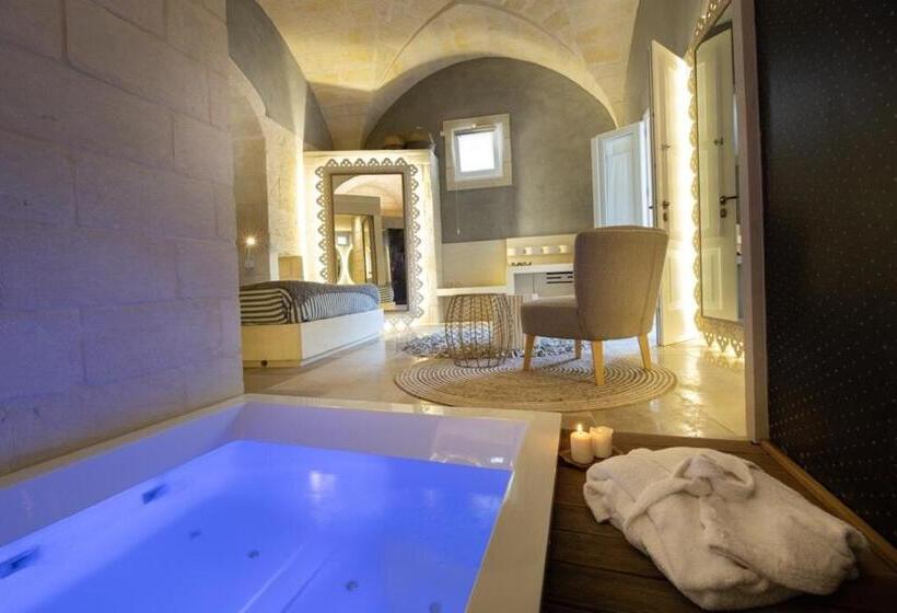 带按摩浴盆的套房, Corte Dei Granai