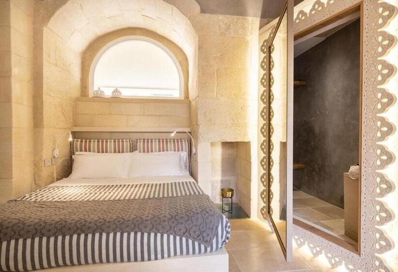 جناح مزود بجاكوزى, Corte Dei Granai