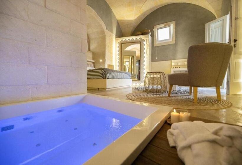 带按摩浴盆的套房, Corte Dei Granai