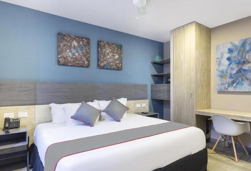 キングサイズベッドのスタンダードルーム, Attraction Hotel Deluxe