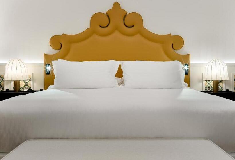 سوییت خانوادگی, H10 Casa de La Plata