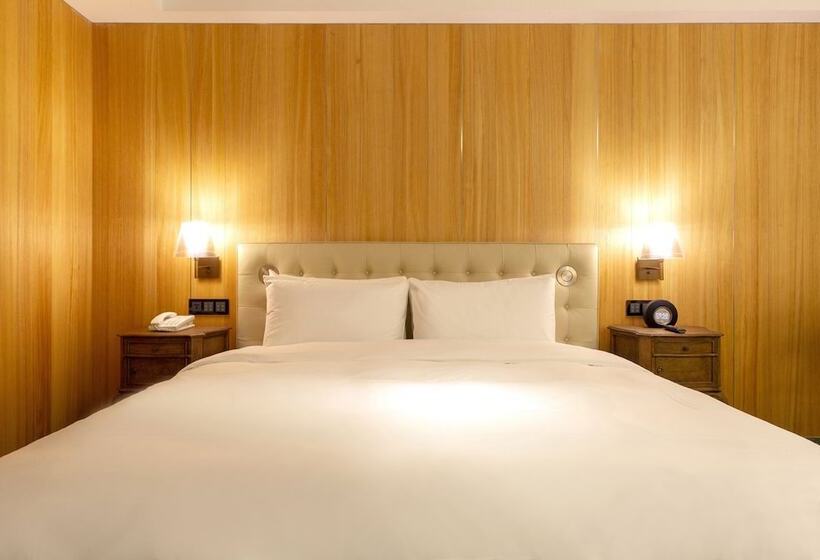 اتاق استاندارد, Inhouse Hotel Grand