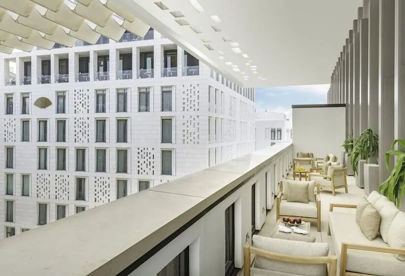1 Bedroom Penthouse Apartment