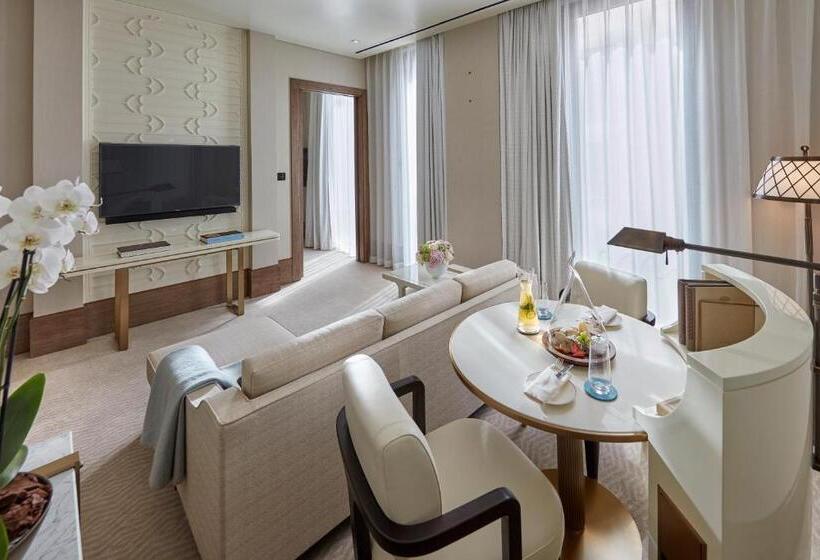 سوئیت با تخت بزرگ, Mandarin Oriental Doha