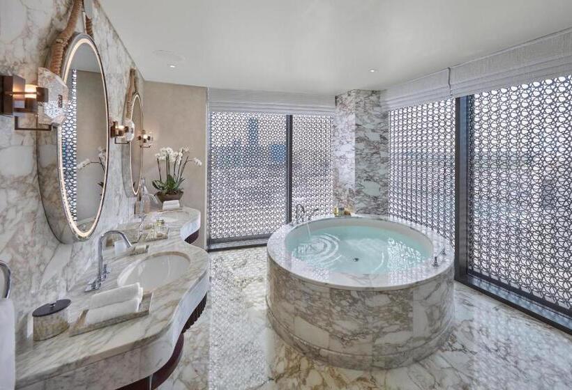 سوئیت با بالکن, Mandarin Oriental Doha
