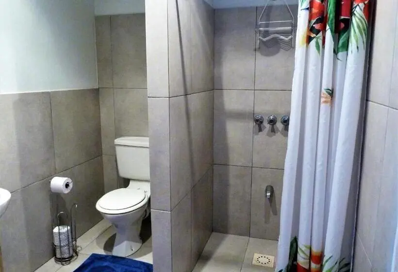 اتاق استاندارد, Miller's Guest House