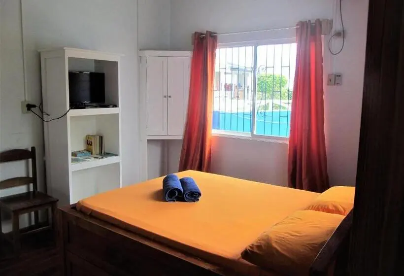 اتاق استاندارد, Miller's Guest House